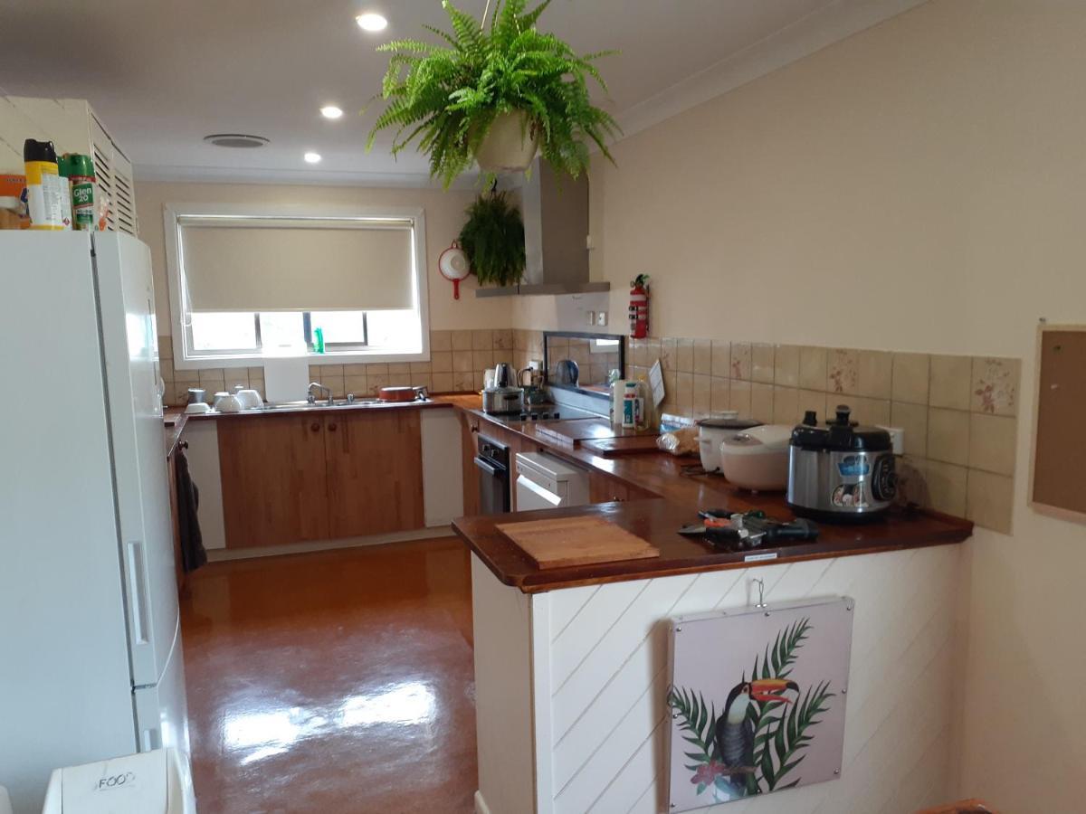 Quiet Property By The River Bed & Breakfast Kempsey Exterior photo