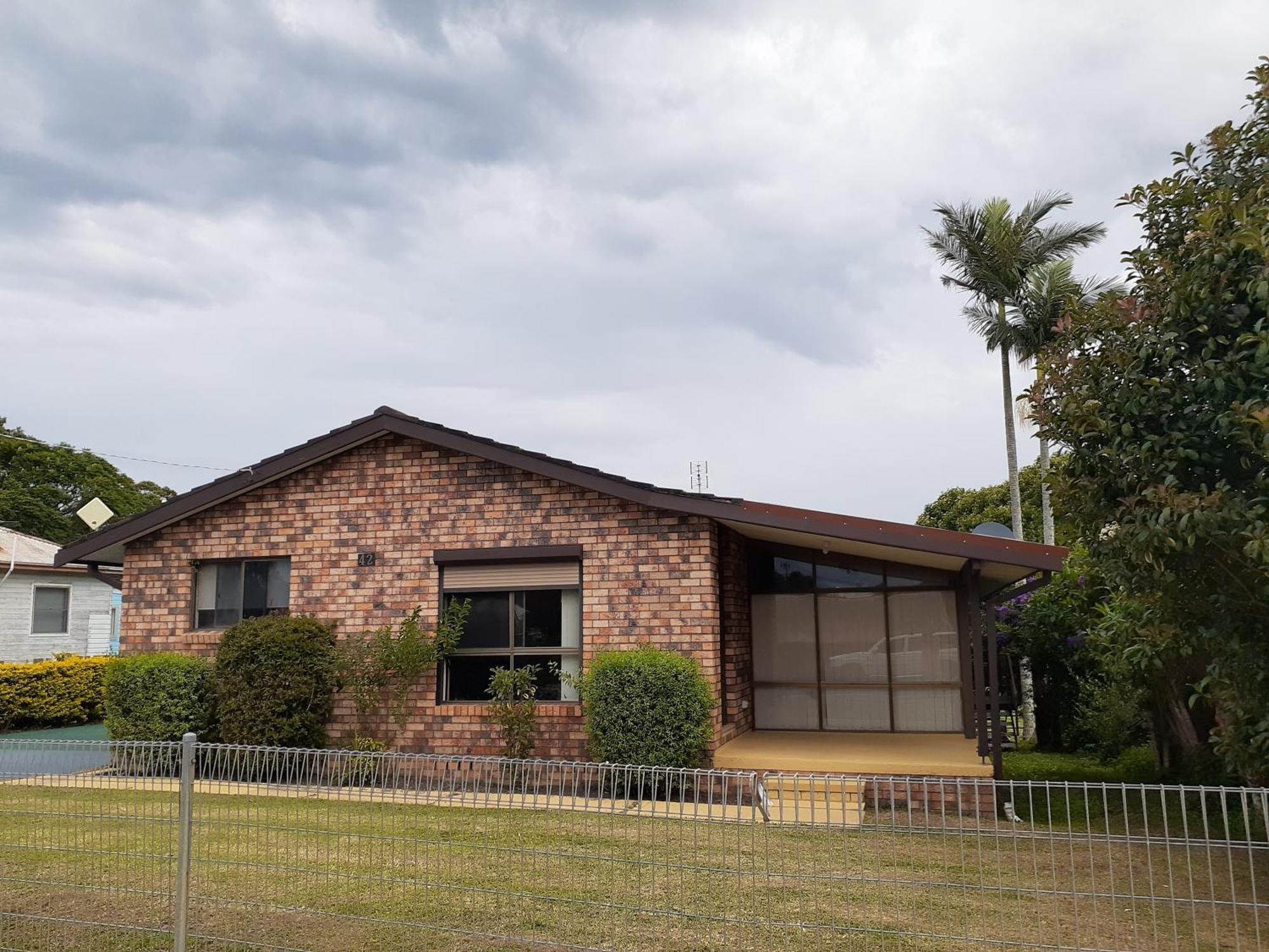 Quiet Property By The River Bed & Breakfast Kempsey Exterior photo